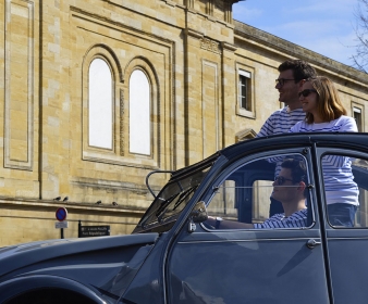 Romantic Bordeaux 2CV Private Tour 1H30