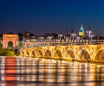 Bordeaux Eternel en 2CV By Night 1h à 3h