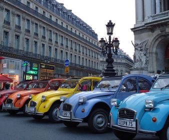 Rallye Tour du Monde en 2CV à Paris